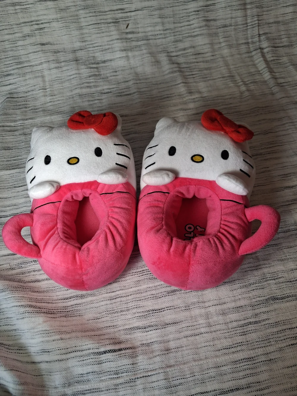 Pink Plush Heĺlo Kitty  Kids Slippers Size 5